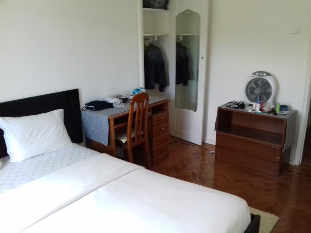 Voyage Guest House Лиссабон Экстерьер фото