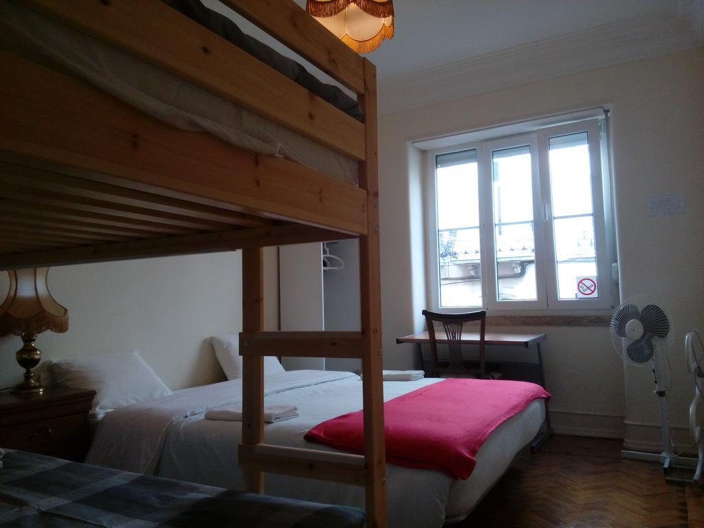 Voyage Guest House Лиссабон Экстерьер фото